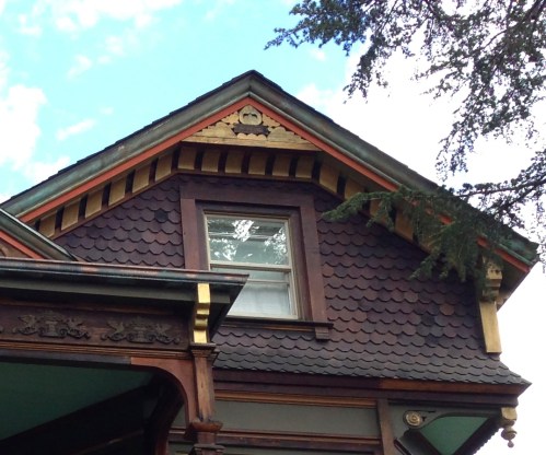 nice walnut street house detail 1